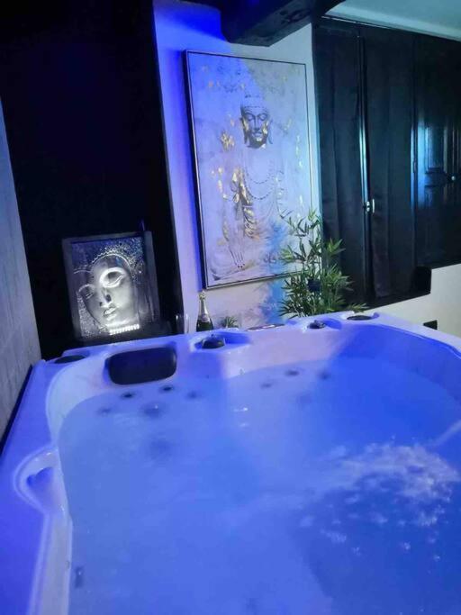 Loveroom La Parenthese D 'Auxerre Zewnętrze zdjęcie