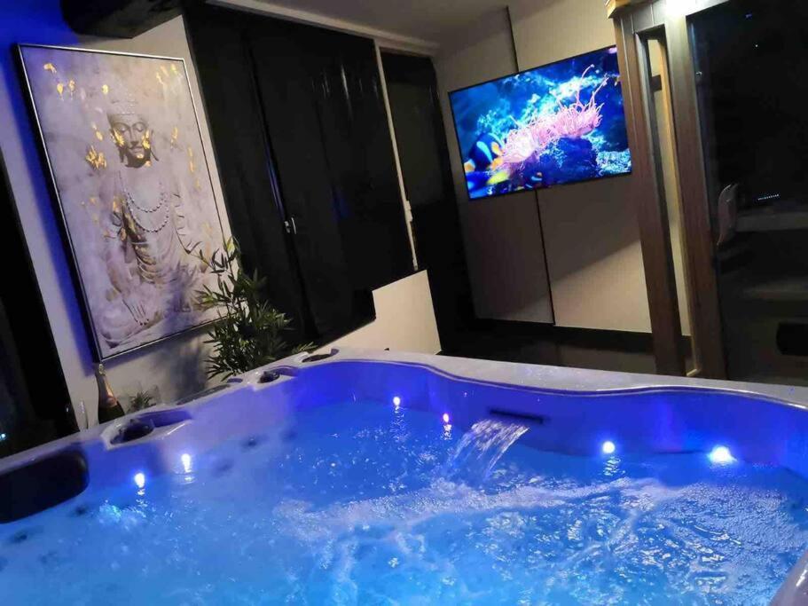 Loveroom La Parenthese D 'Auxerre Zewnętrze zdjęcie